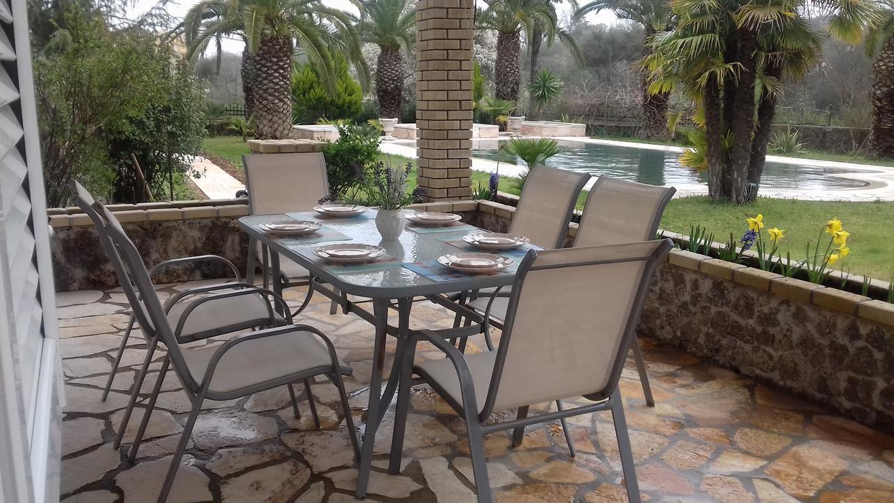 Villa Atalanti Гоувия Экстерьер фото