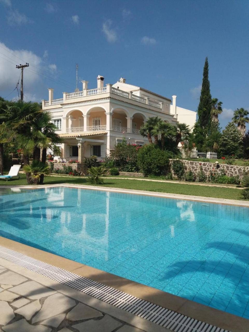 Villa Atalanti Гоувия Экстерьер фото